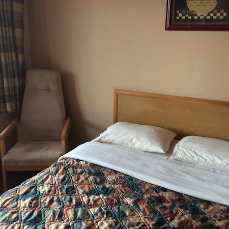 Parkwood Motor Inn Sundre Экстерьер фото