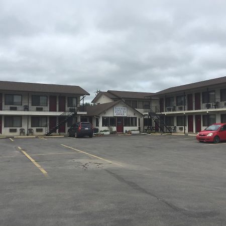 Parkwood Motor Inn Sundre Экстерьер фото