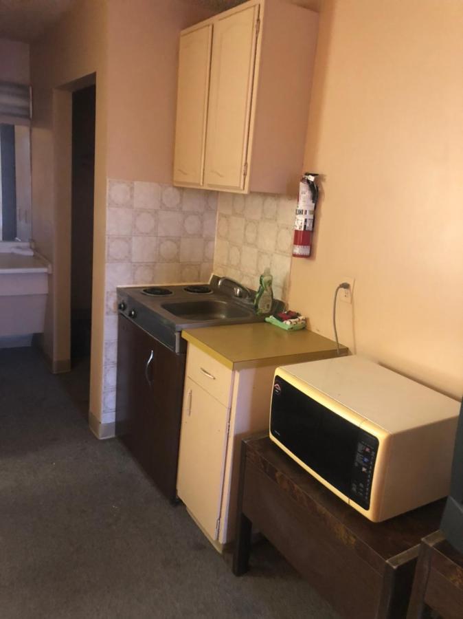 Parkwood Motor Inn Sundre Экстерьер фото