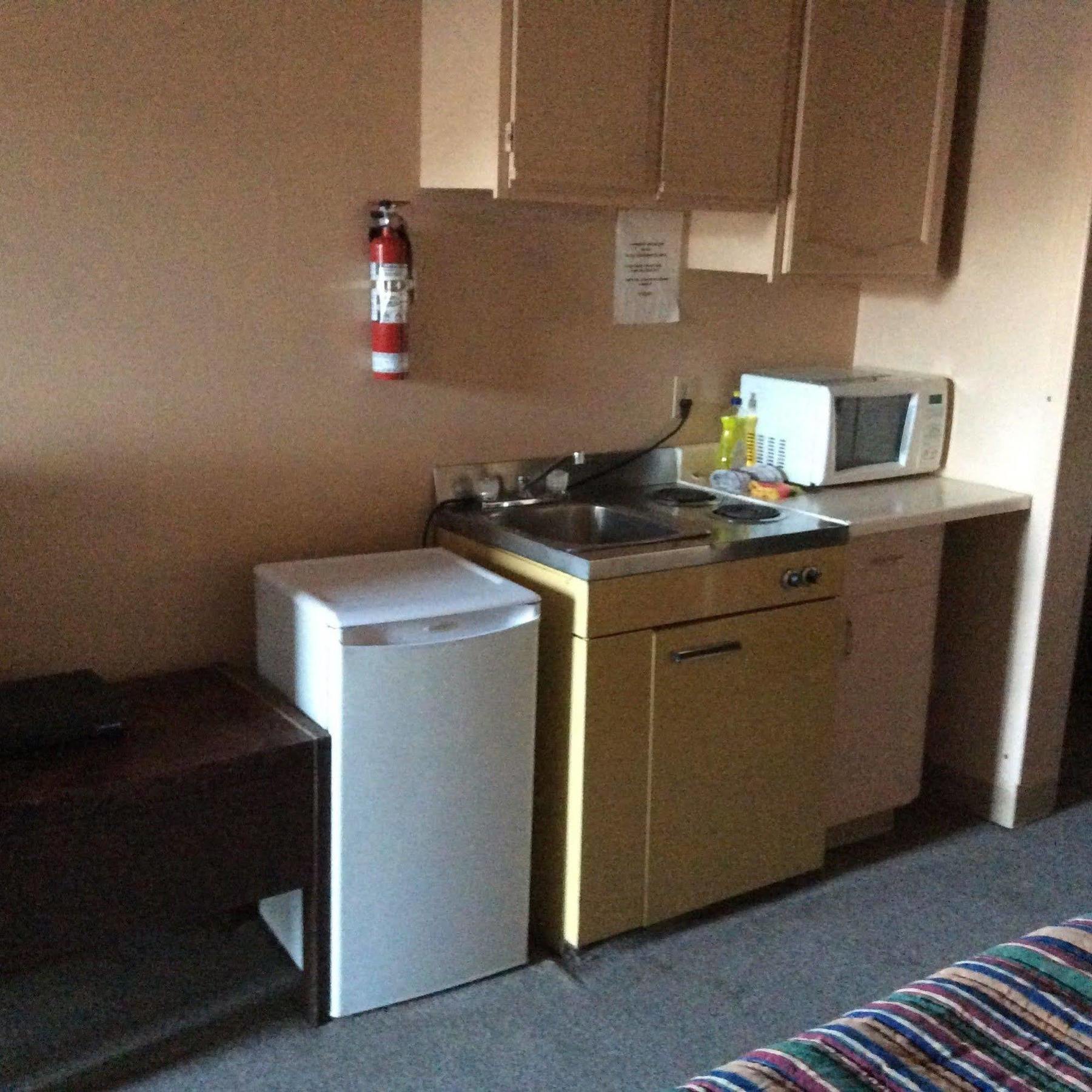 Parkwood Motor Inn Sundre Экстерьер фото